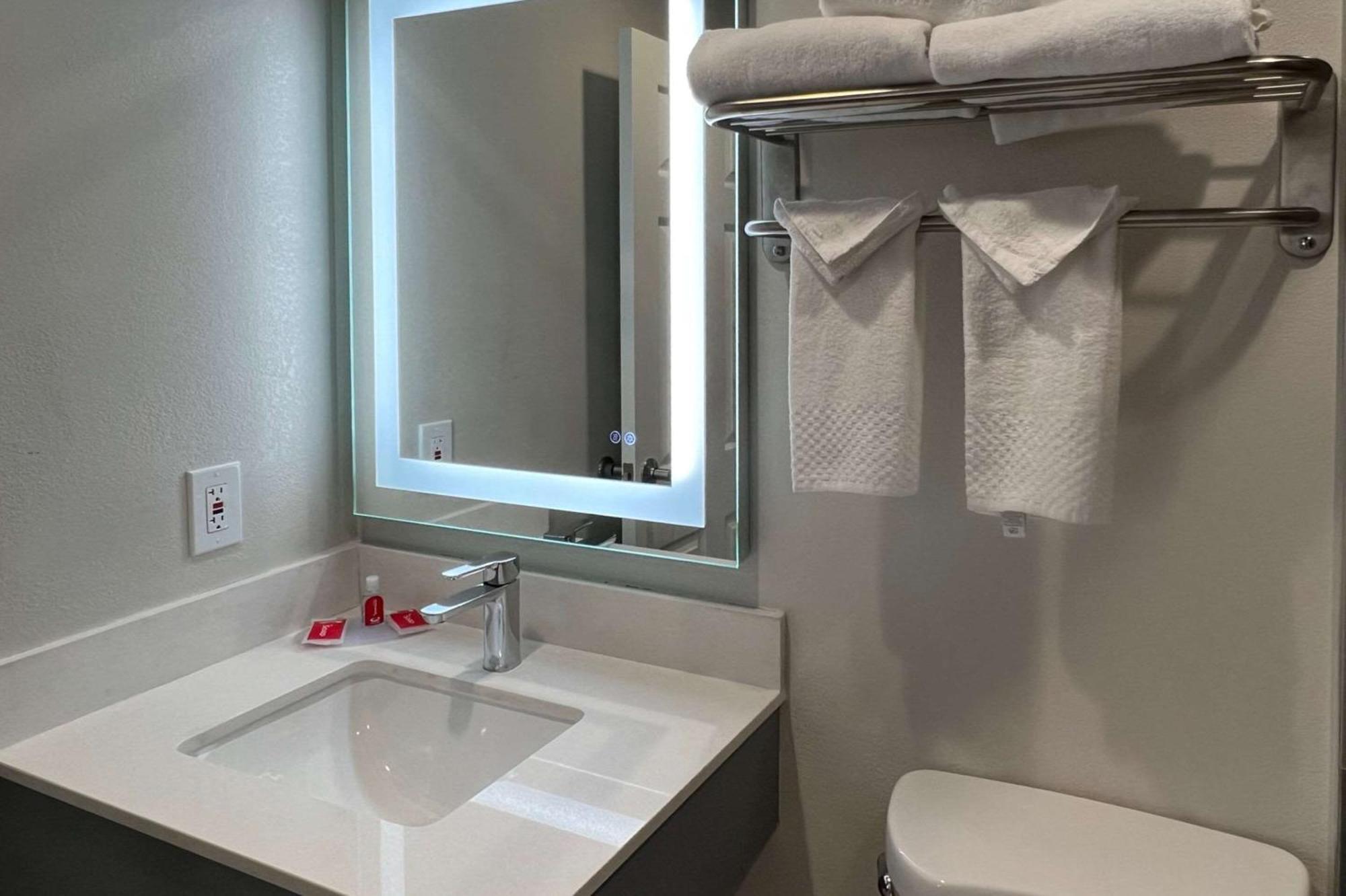 Quality Inn Tracy I-205 Eksteriør billede